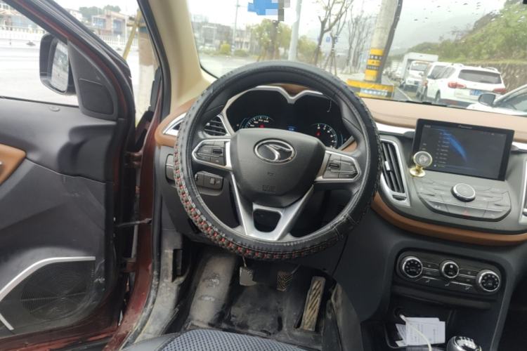 Used Soueast DX7 2016 1.5T Manual Triumph Edition Steering Wheel