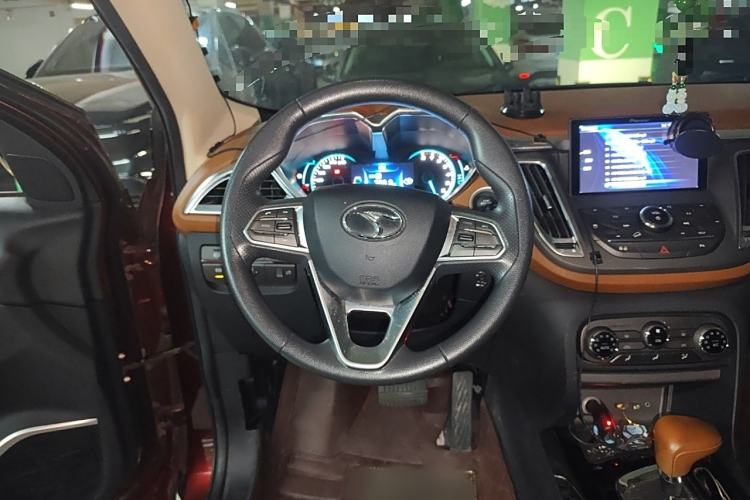 Used Soueast DX7 2016 1.5T Automatic Glory Edition Steering Wheel