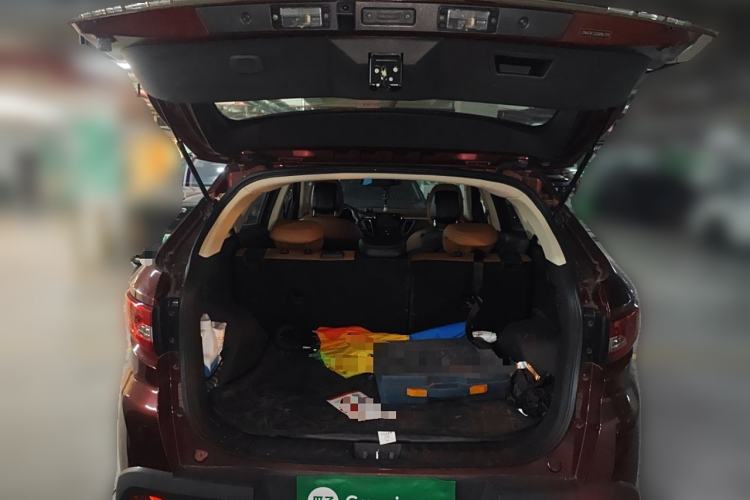 Used Soueast DX7 2016 1.5T Automatic Glory Edition Trunk