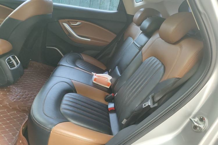 Used Soueast DX7 2016 1.5T Manual Triumph Edition Left Rear Seat