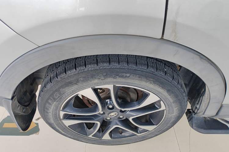 Used Soueast DX7 2016 1.5T Manual Triumph Edition Right Rear Wheel Hub
