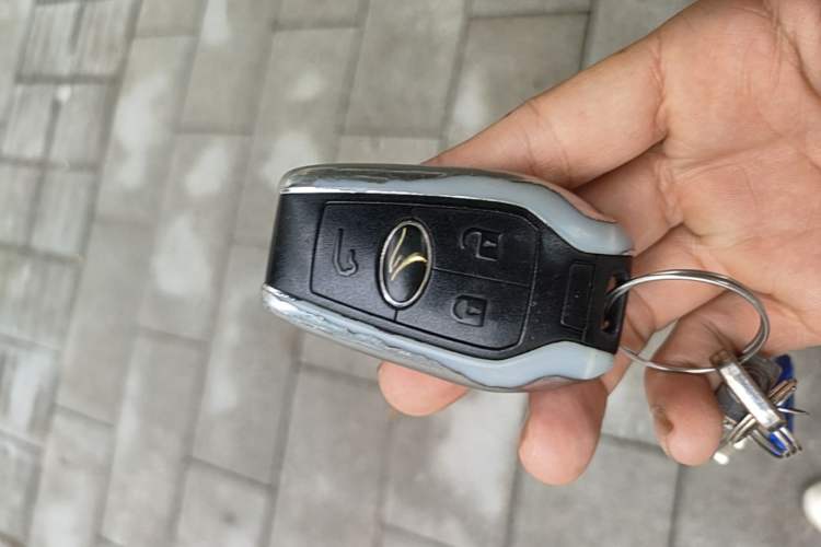 Used Soueast DX7 2016 1.5T Manual Triumph Edition Vehicle Key