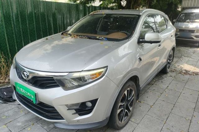 Soueast DX7 2016 1.5T Manual Triumph Edition с пробегом