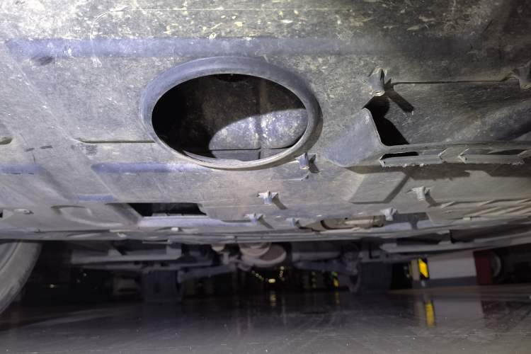 Used Soueast DX7 2016 1.5T Manual Triumph Edition Chassis Front