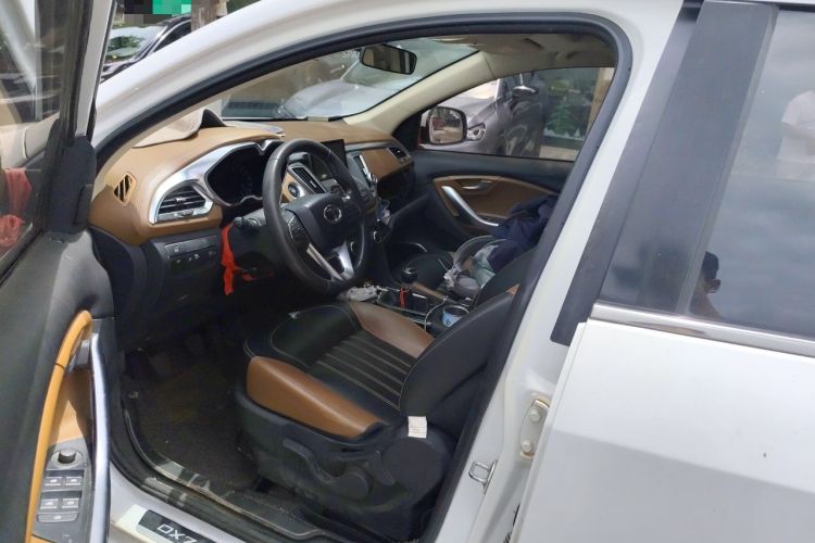 Used Soueast DX7 2016 1.5T Manual Triumph Edition Driver Seat
