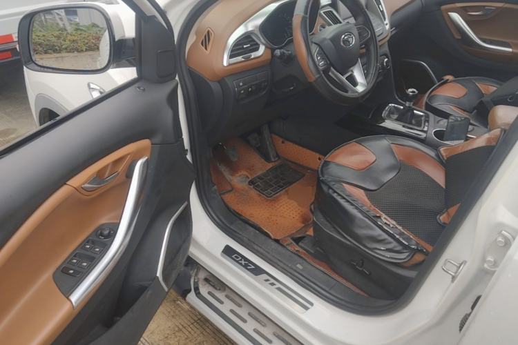 Used Soueast DX7 2016 1.5T Manual Triumph Edition Driver Seat