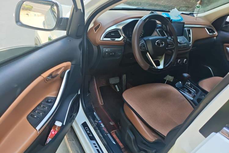 Used Soueast DX7 2016 1.5T Automatic Glory Edition Driver Seat