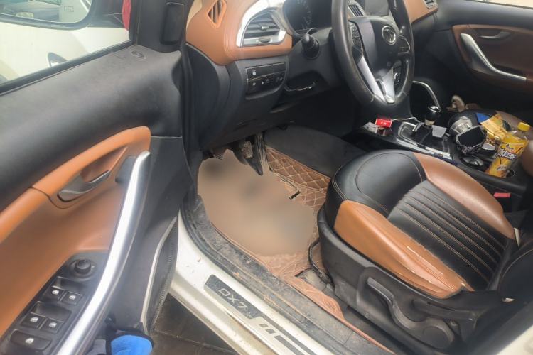 Used Soueast DX7 2016 1.5T Manual Triumph Edition Driver Seat