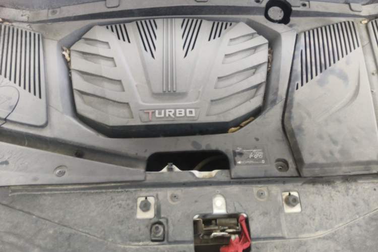 Used Soueast DX7 2016 1.5T Manual Triumph Edition Engine Bay