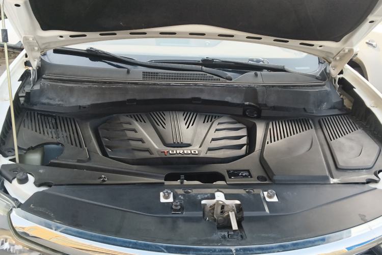 Used Soueast DX7 2016 1.5T Automatic Glory Edition Engine Bay