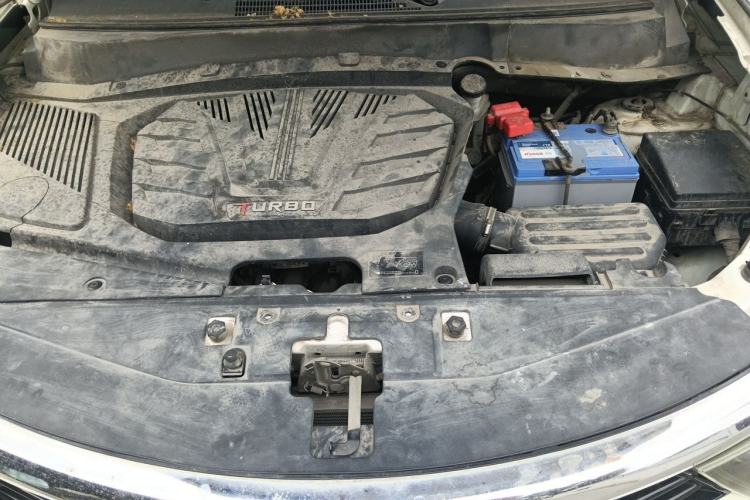 Used Soueast DX7 2016 1.5T Manual Triumph Edition Engine Bay