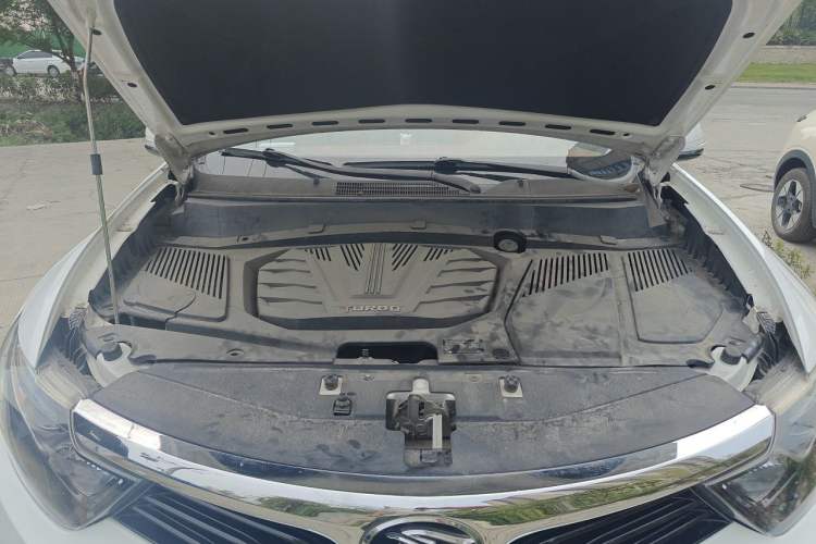 Used Soueast DX7 2016 1.5T Manual Triumph Edition Engine Bay
