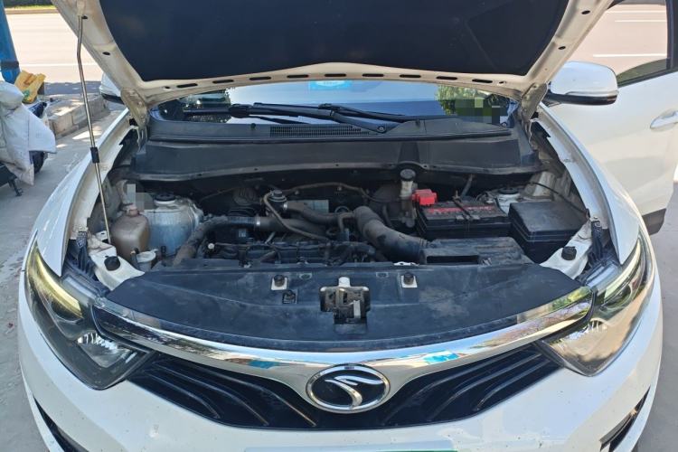 Used Soueast DX7 2016 1.5T Automatic Glory Edition Engine Bay