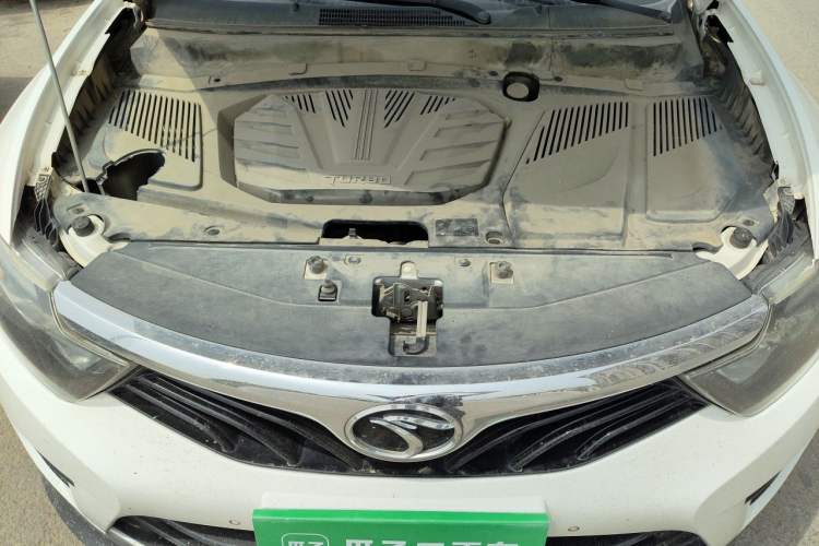 Used Soueast DX7 2016 1.5T Automatic Glory Edition Engine Bay