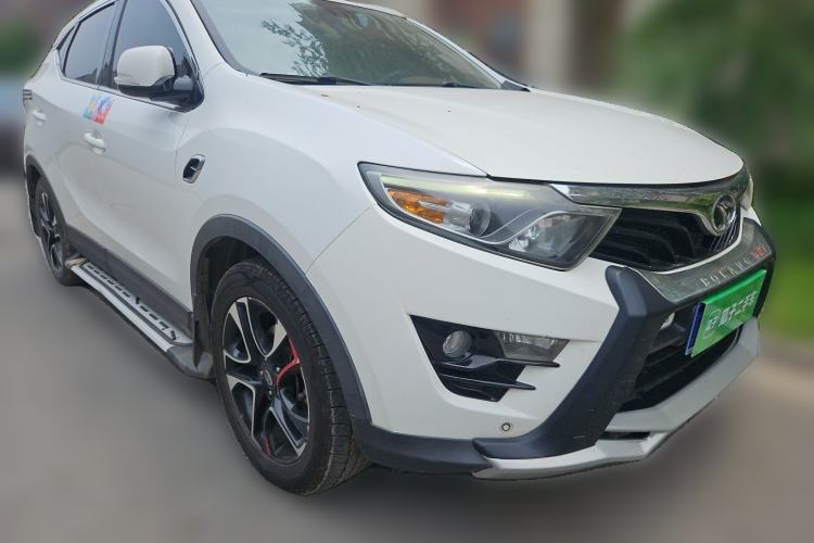 Used Soueast DX7 2016 1.5T Manual Triumph Edition Front Right 45 Deg