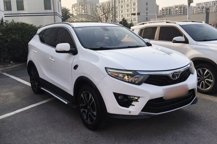 Used Soueast DX7 2016 1.5T Automatic Glory Edition Front Right 45 Deg