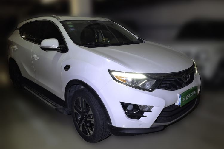 Used Soueast DX7 2016 1.5T Manual Triumph Edition Front Right 45 Deg