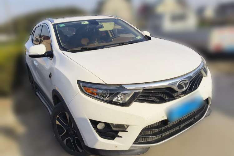 Used Soueast DX7 2016 1.5T Manual Triumph Edition Front Right 45 Deg