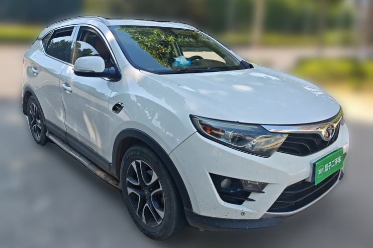 Used Soueast DX7 2016 1.5T Automatic Glory Edition Front Right 45 Deg