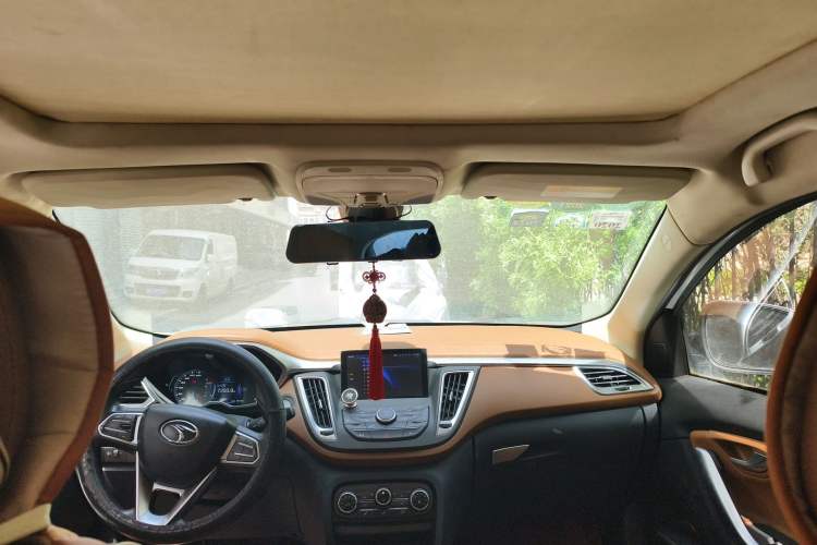 Used Soueast DX7 2016 1.5T Manual Triumph Edition Headliner