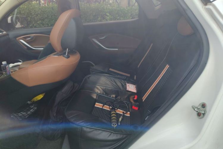 Used Soueast DX7 2016 1.5T Automatic Glory Edition Left Rear Seat
