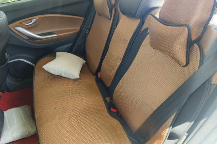 Used Soueast DX7 2016 1.5T Manual Triumph Edition Left Rear Seat