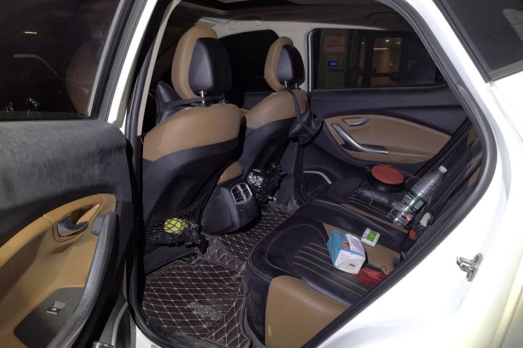 Used Soueast DX7 2016 1.5T Manual Triumph Edition Left Rear Seat