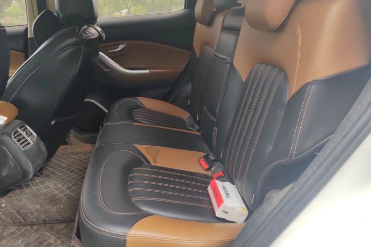 Used Soueast DX7 2016 1.5T Manual Triumph Edition Left Rear Seat