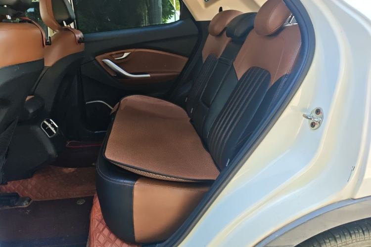 Used Soueast DX7 2016 1.5T Automatic Glory Edition Left Rear Seat