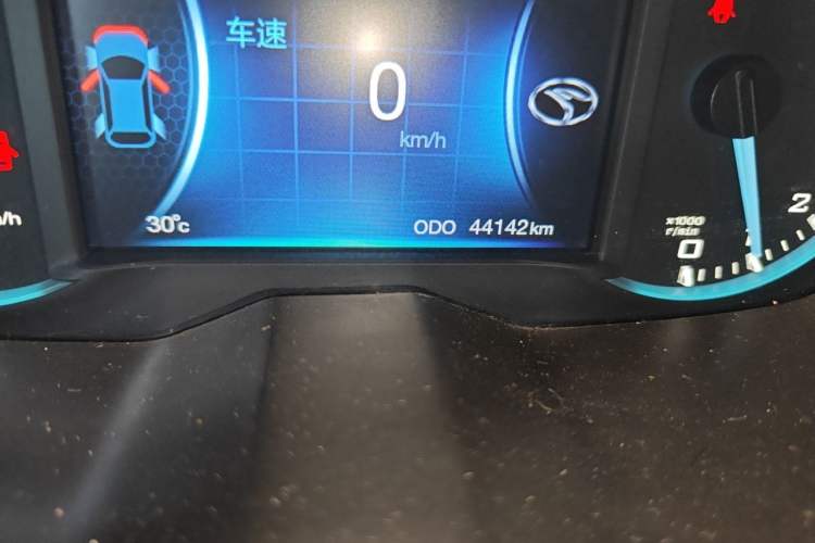 Used Soueast DX7 2016 1.5T Manual Triumph Edition Odometer Close Up