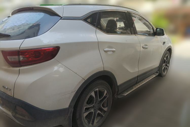 Used Soueast DX7 2016 1.5T Manual Triumph Edition Rear Right 45 Deg