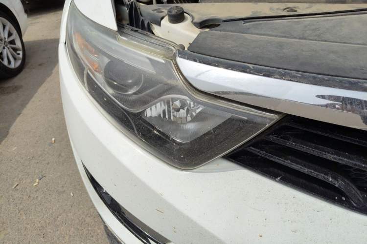 Used Soueast DX7 2016 1.5T Automatic Glory Edition Right Front Headlight