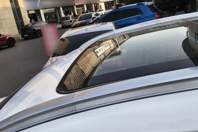 Used Soueast DX7 2016 1.5T Automatic Glory Edition Roof