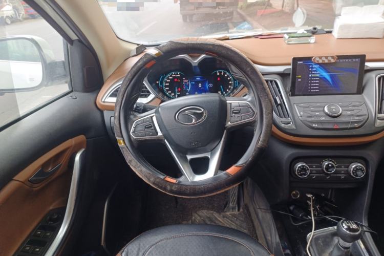 Used Soueast DX7 2016 1.5T Manual Triumph Edition Steering Wheel