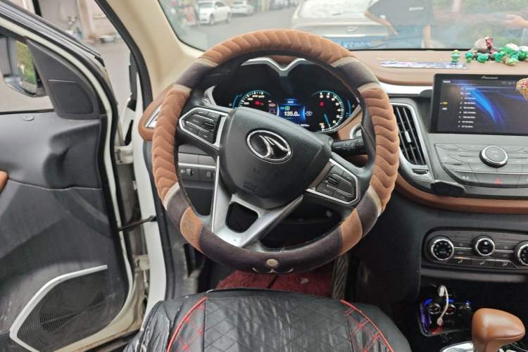 Used Soueast DX7 2016 1.5T Automatic Glory Edition Steering Wheel