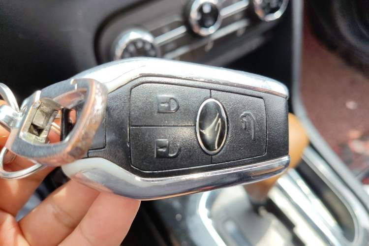 Used Soueast DX7 2016 1.5T Automatic Glory Edition Vehicle Key