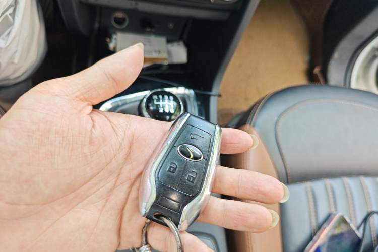 Used Soueast DX7 2016 1.5T Manual Triumph Edition Vehicle Key