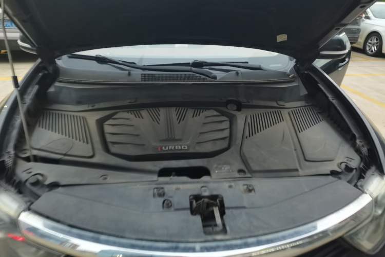 Used Soueast DX7 2017 1.5T Automatic Glory Edition Engine Bay