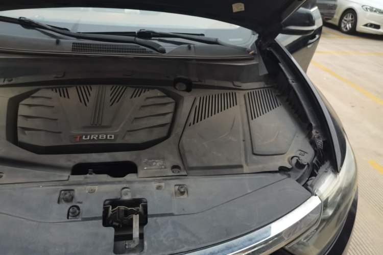 Used Soueast DX7 2017 1.5T Automatic Glory Edition Engine Bay Left
