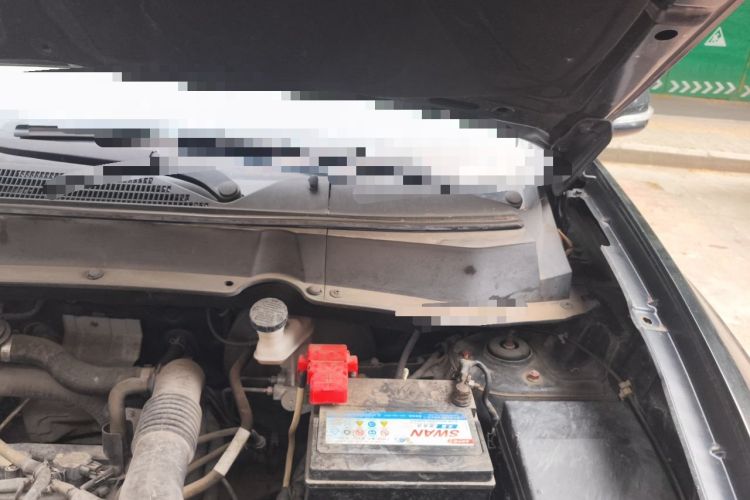 Used Soueast DX7 2017 1.5T Automatic Glory Edition Engine Bay Left