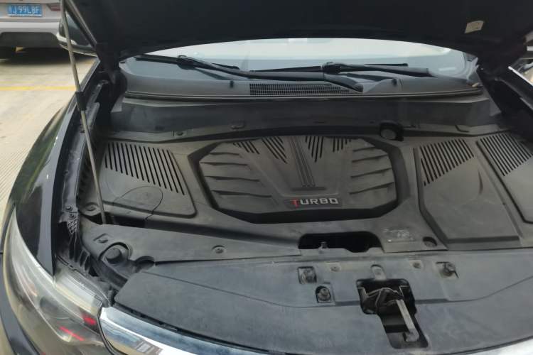 Used Soueast DX7 2017 1.5T Automatic Glory Edition Engine Bay Right