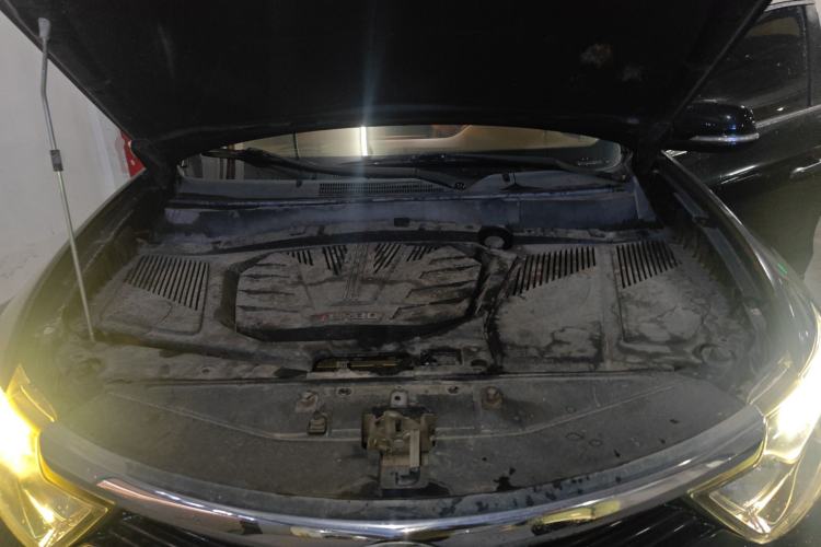 Used Soueast DX7 2017 1.5T Manual Luxury Model Engine Bay