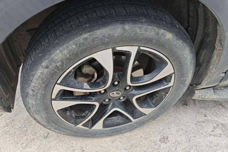 Used Soueast DX7 2017 1.5T Automatic Glory Edition Exterior 4