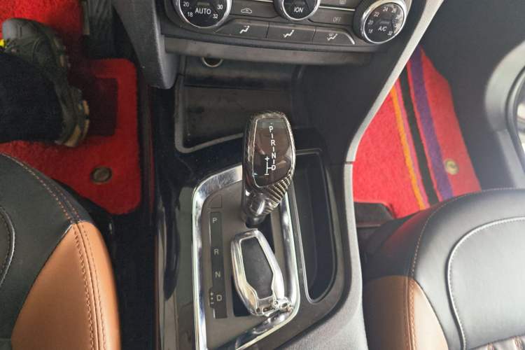 Used Soueast DX7 2017 1.5T Automatic Glory Edition Gear Lever