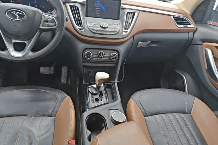 Used Soueast DX7 2017 1.5T Automatic Glory Edition Gear Lever