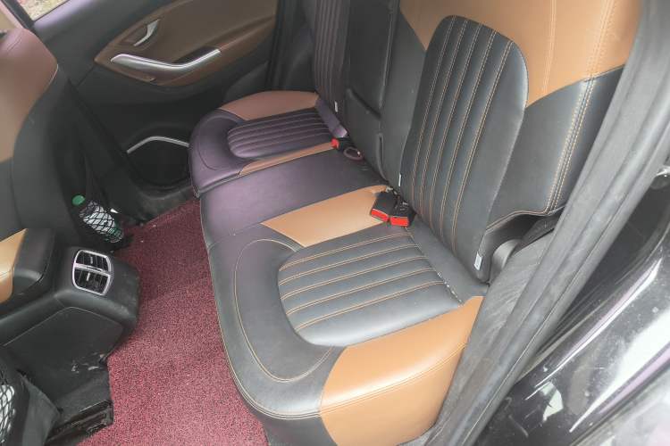 Used Soueast DX7 2017 1.5T Manual Triumph Edition Left Rear Seat