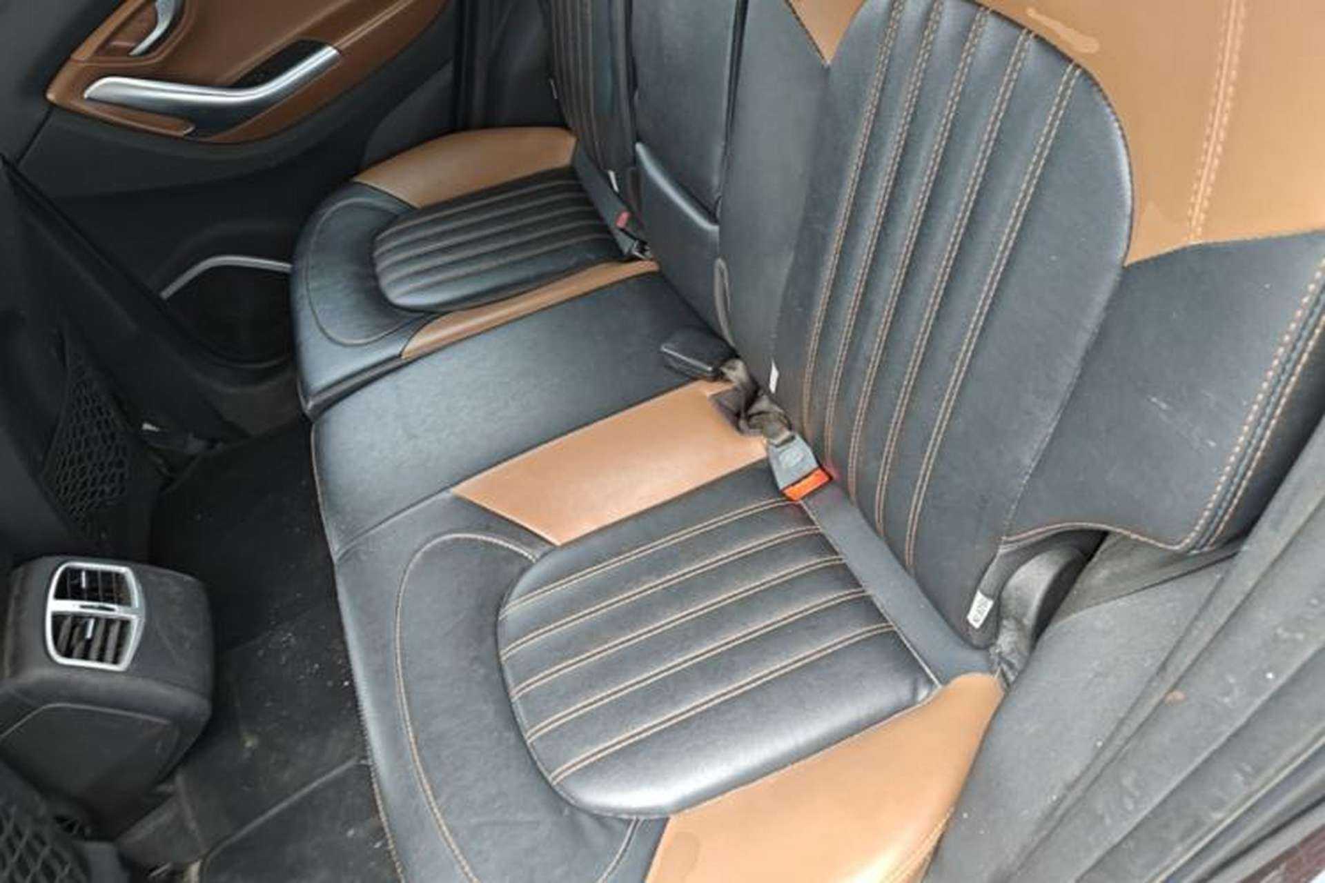 Used Soueast DX7 2017 1.5T Automatic Glory Edition Left Rear Seat