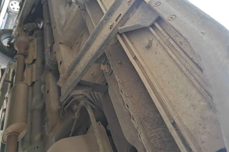 Used Soueast DX7 2017 1.5T Automatic Glory Edition Left Side Sill