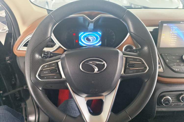 Used Soueast DX7 2017 1.5T Automatic Glory Edition Steering Wheel