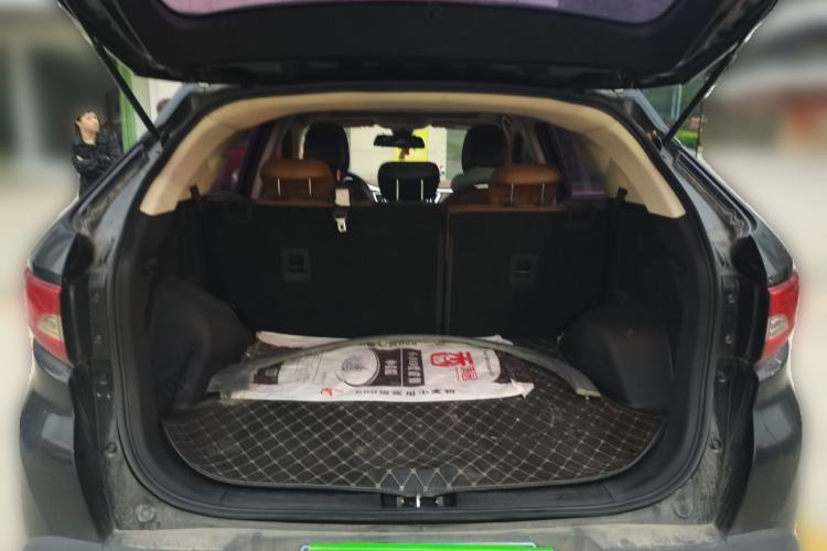 Used Soueast DX7 2017 1.5T Automatic Glory Edition Trunk